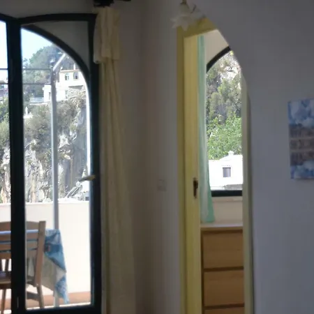 Hella's House Apartment Positano
