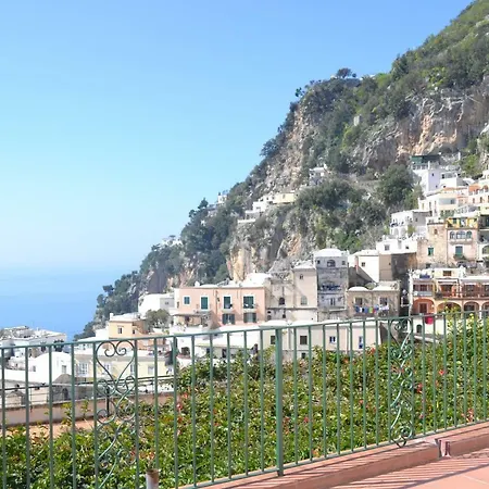 Hella's House Positano